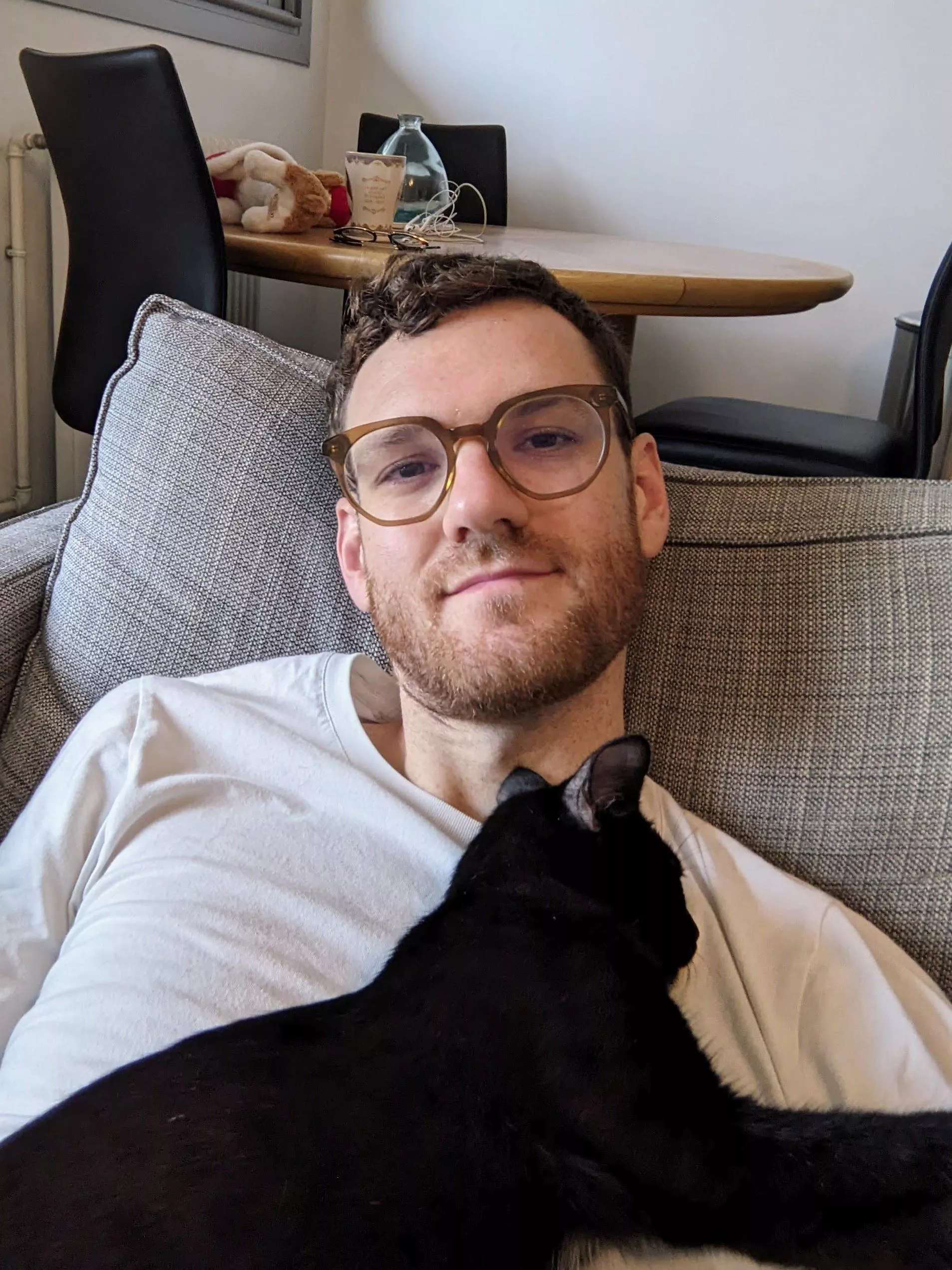 Why don't you say hi? posted by KienLang_