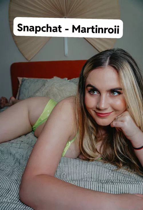 Your favorite little slut by DianeGomeez