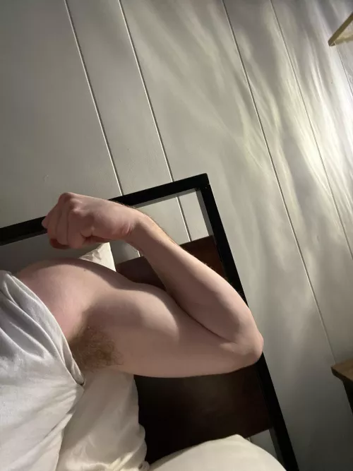 21, 8 inch boner. Frat jock. Looking only for fit/skinny/jock bros with hung or tiny boners to jerk with. @james_quint23 by qwert5433