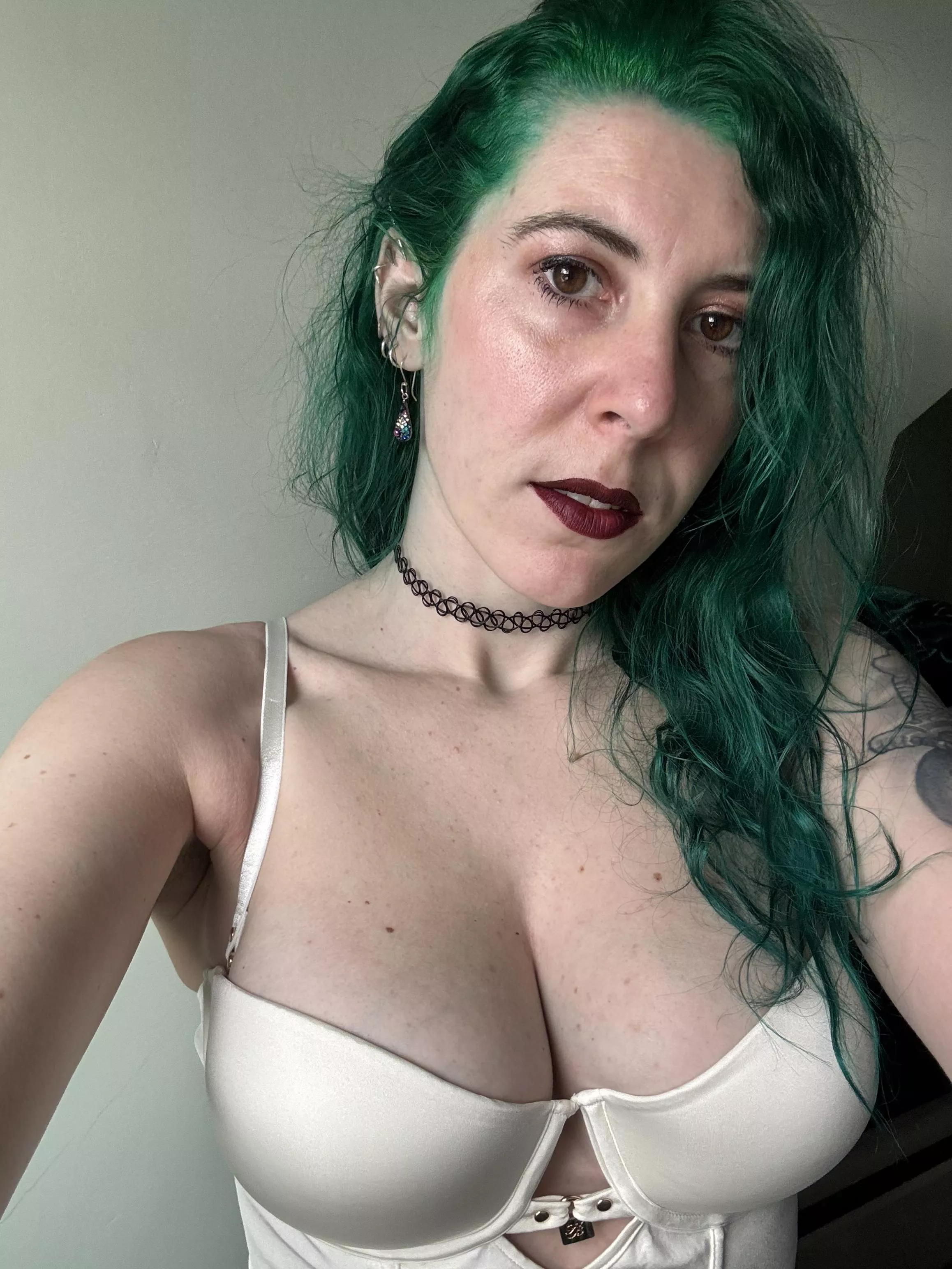 Barely contained posted by sirenskiss3