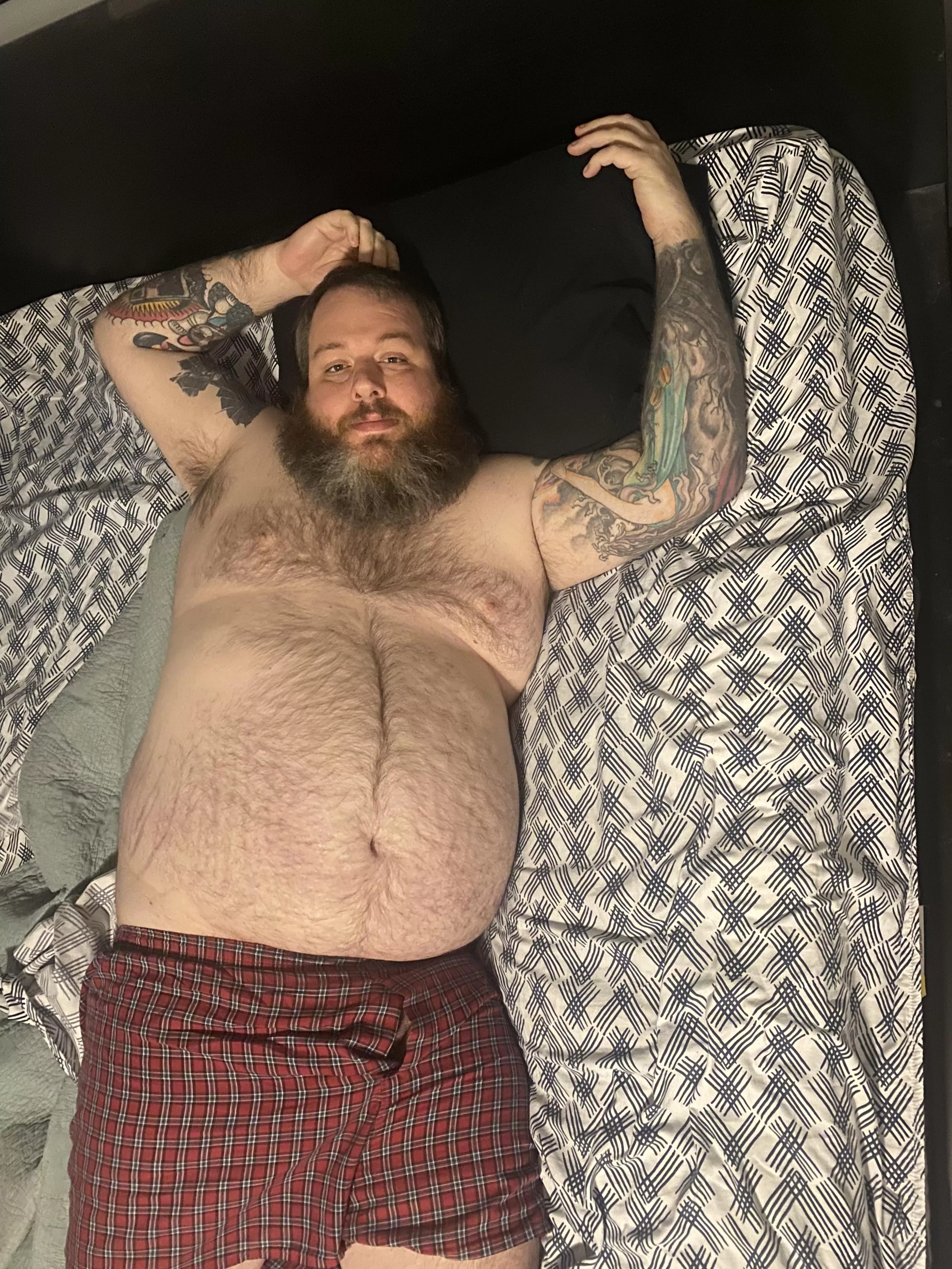 Boring Monday posted by throwingshappes