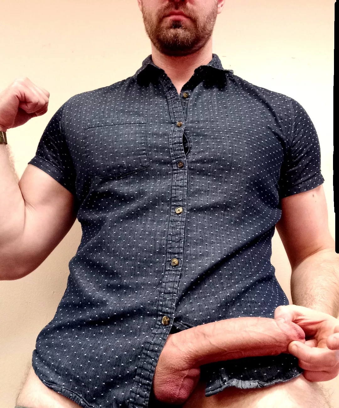 Corporate only booked us one hotel room on our business trip. Try not to let my super thick cock tempt you. posted by potatoe1987