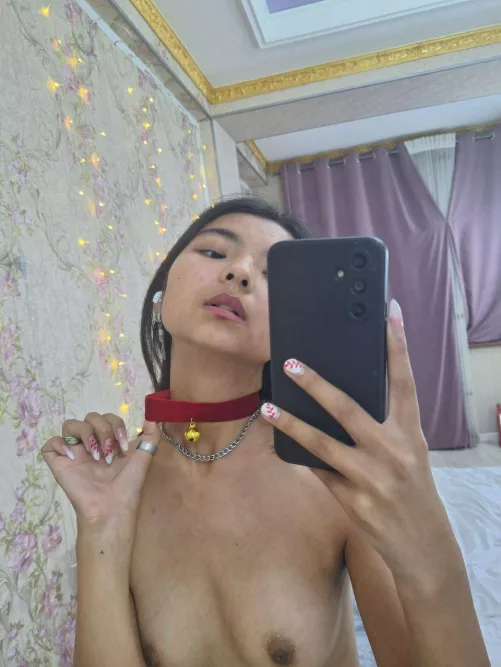 Do you like my pictures in the mirror? by PetiteSexyAngel