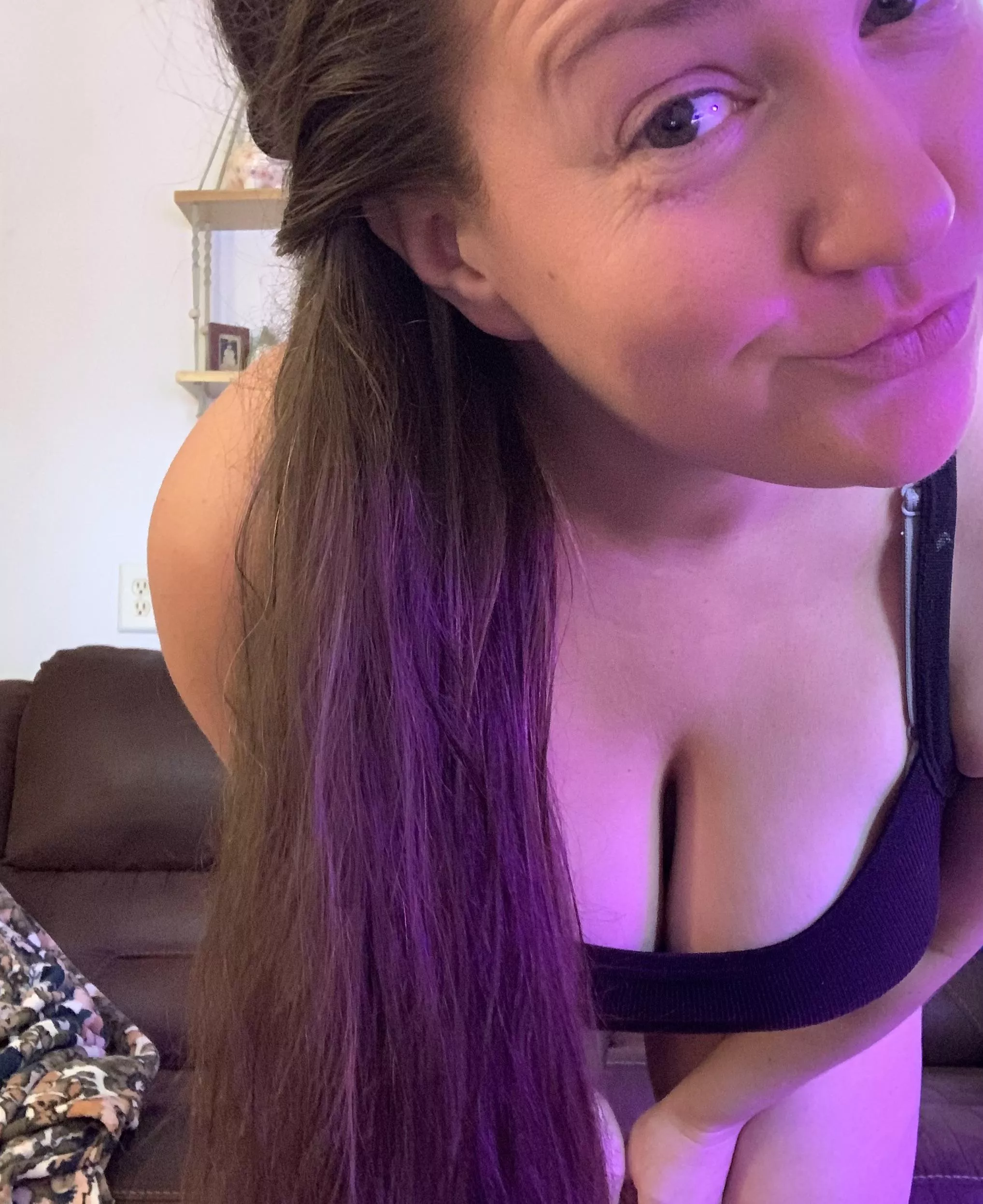 Don’t stare too hard 😋 posted by TiaTigress