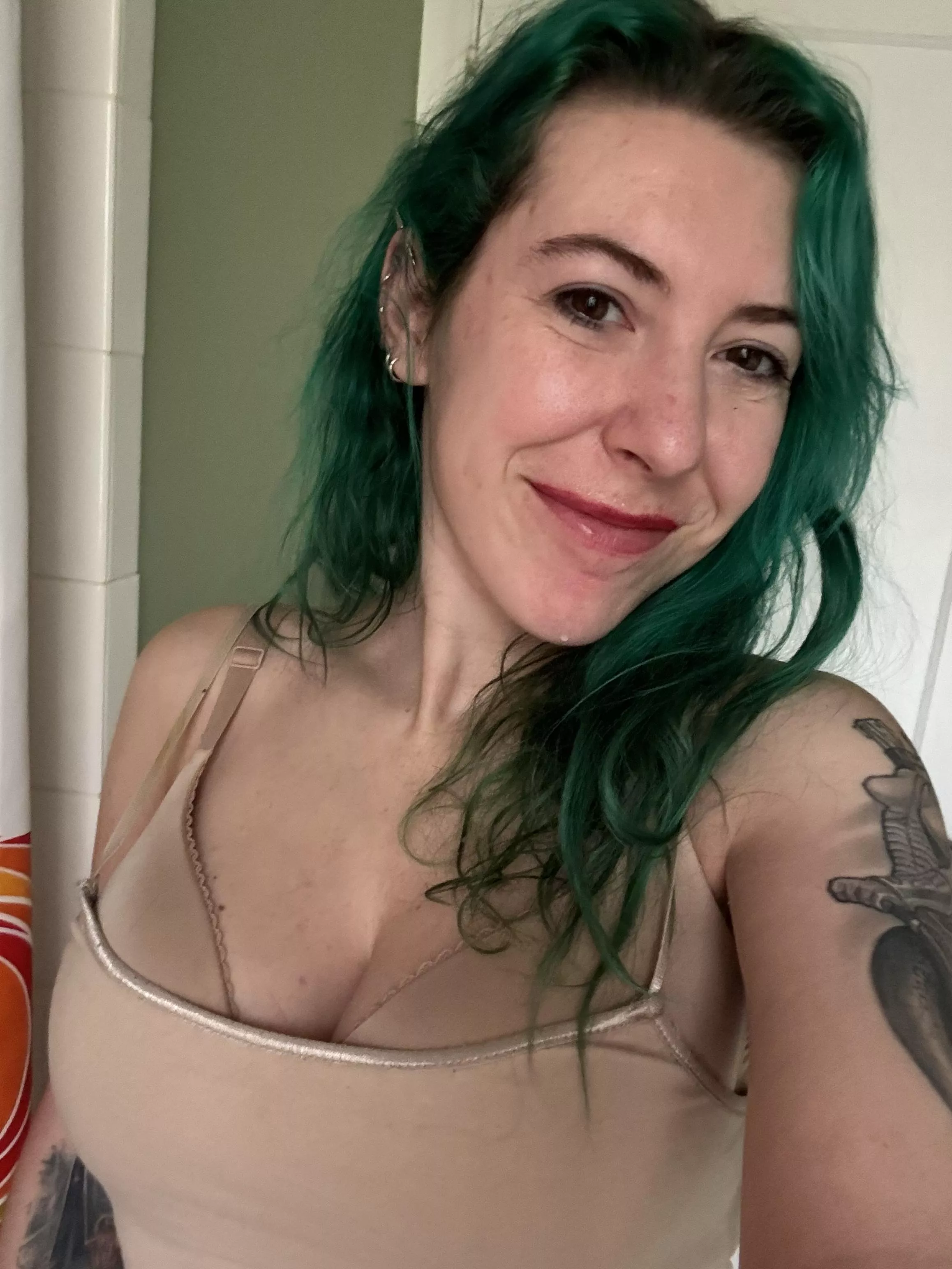 Early morning smiles posted by sirenskiss3