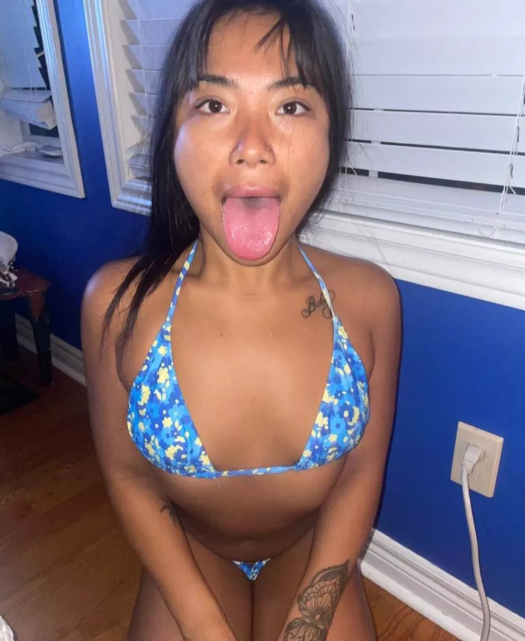 if you jizz all over my mouth ill lick every drop up!!! posted by asiandolldesires