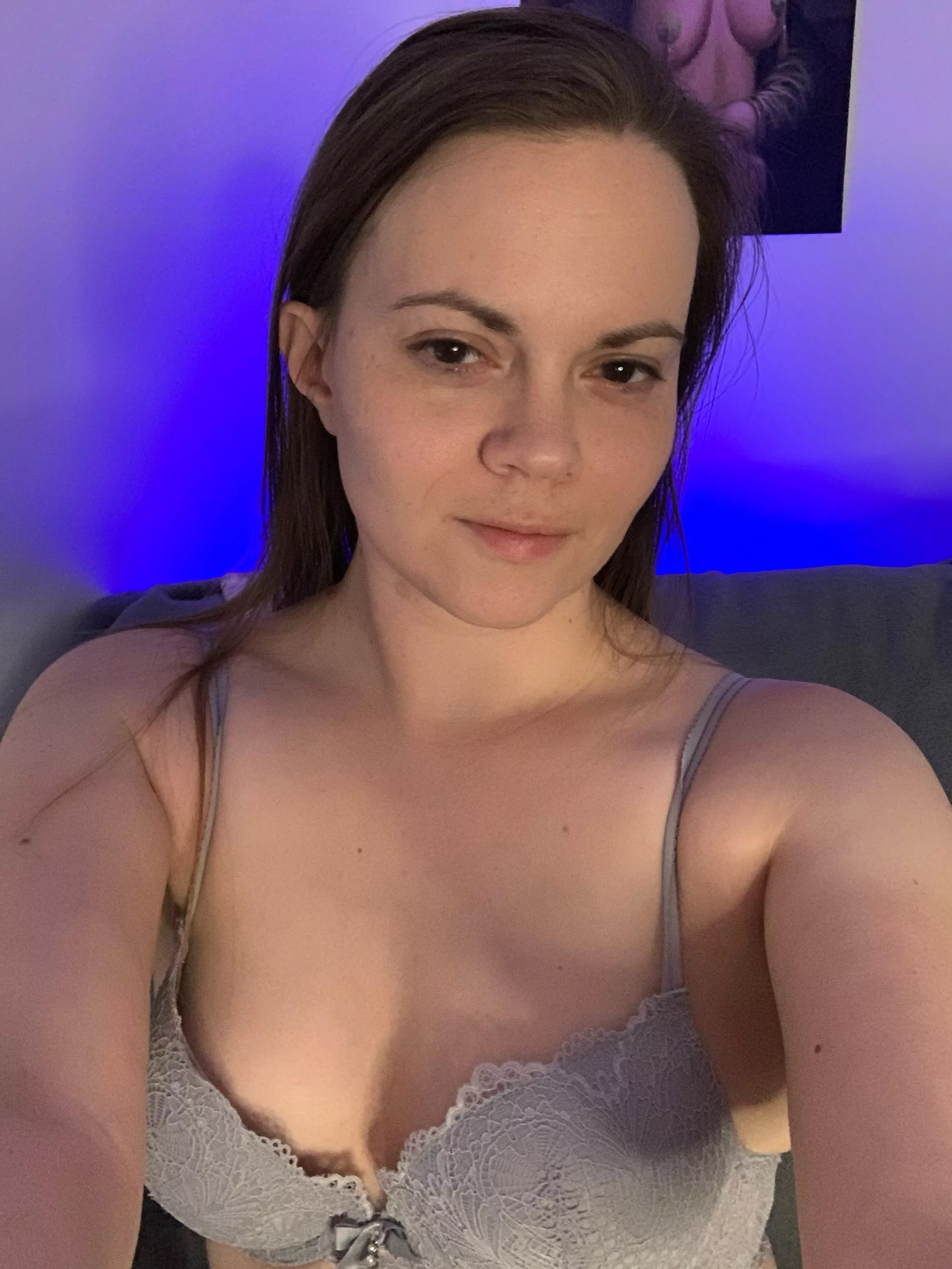 I’m back guys 😘 posted by eclecticmama