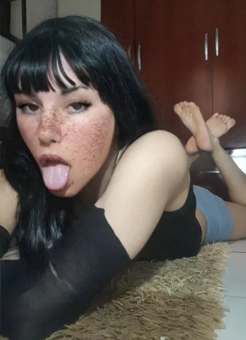 Im my bedroom by raqueliz