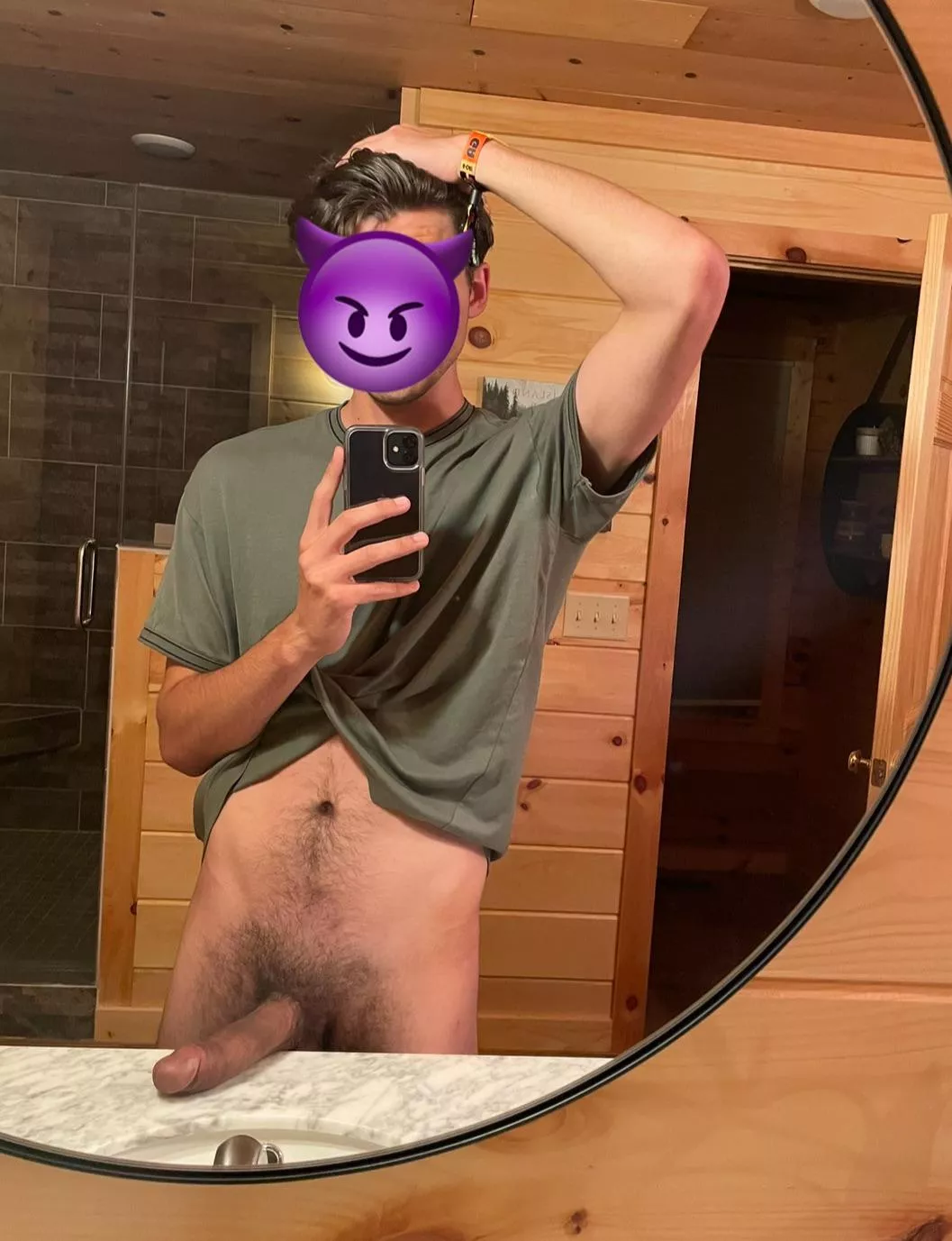 It’s kinda heavy 😅 posted by italidick