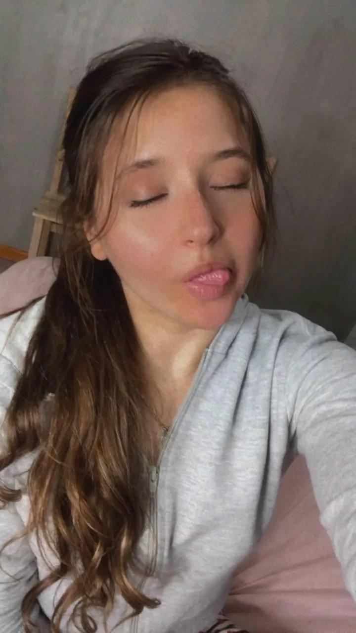 IUTR posted by IsoldeFrostthorn