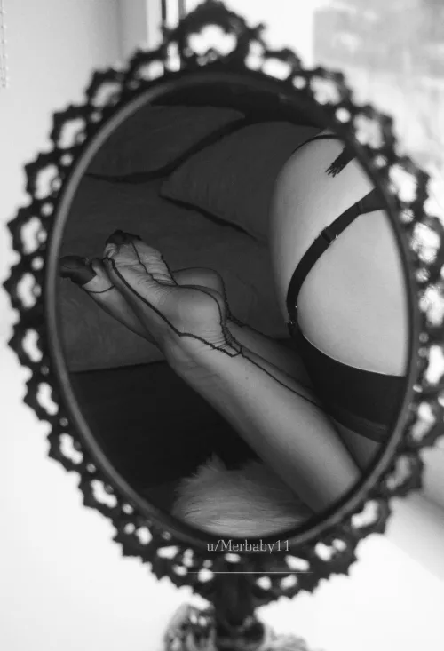 Le [F]etish by merbaby11