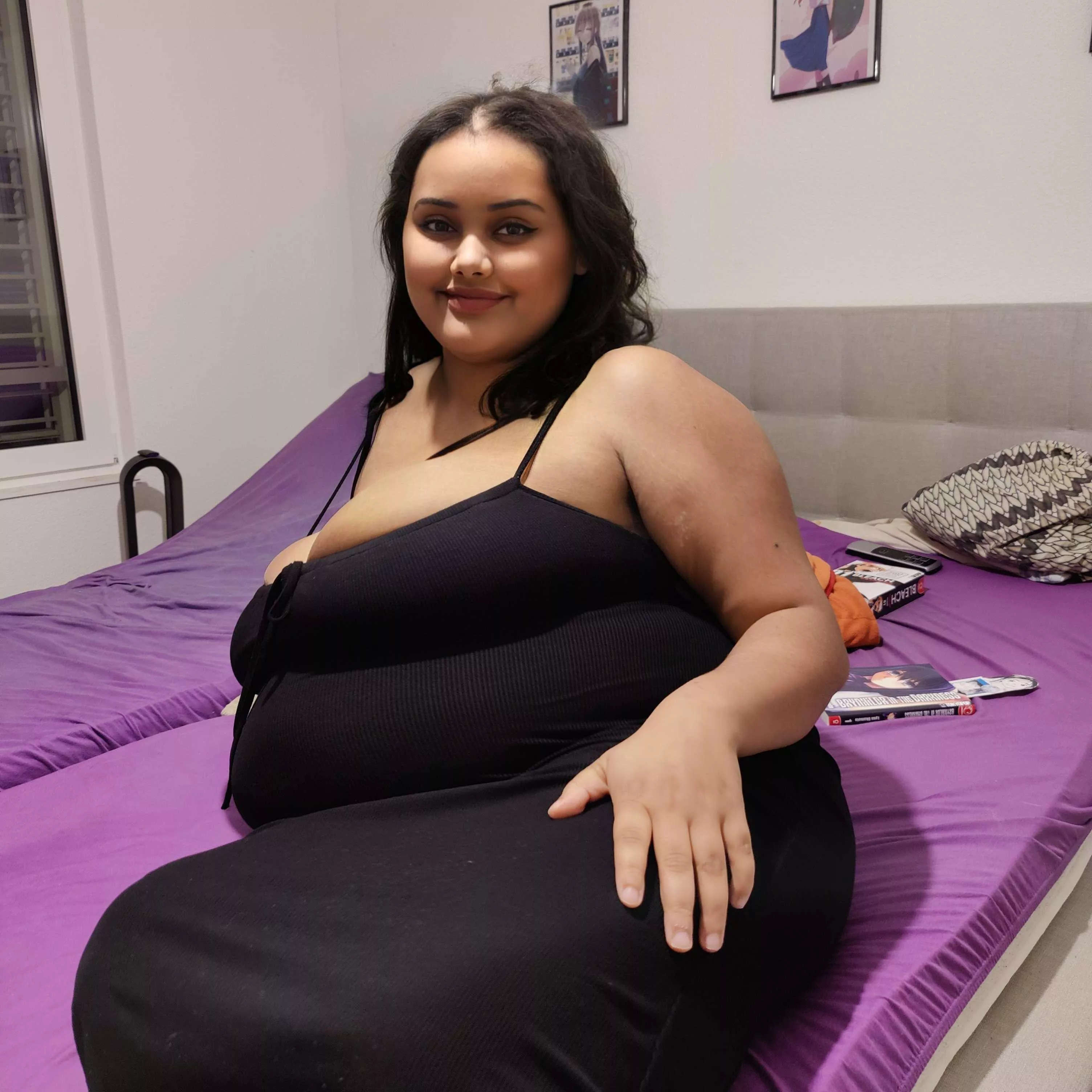 Please, more posted by curvypotchi