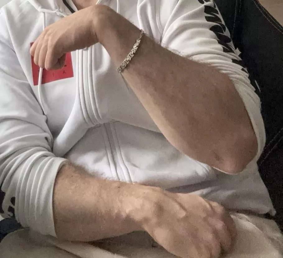 Small posted by fl1gh