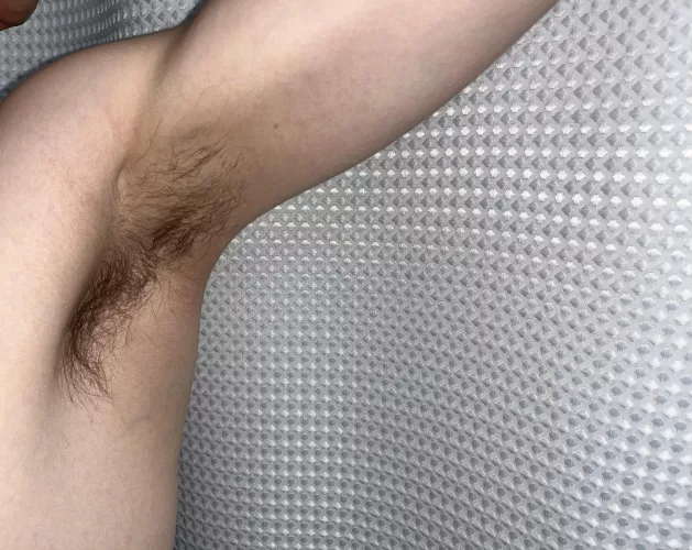 Smell okay bro? 👃🏻🤤 by Proper_Range705