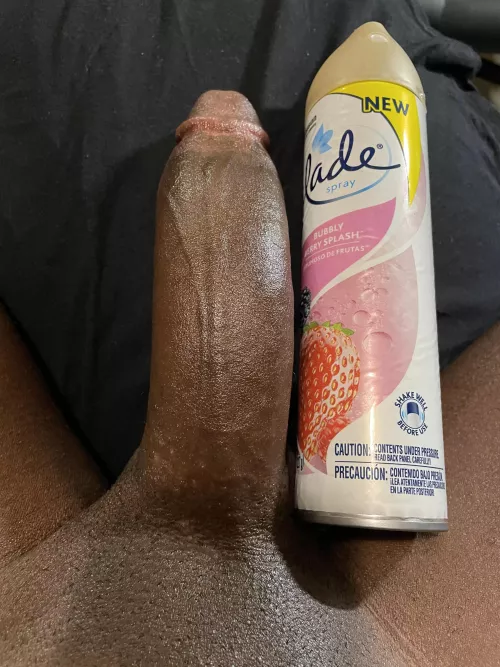 Stick your tongue out by chocolatemeatt