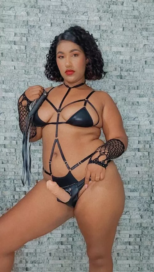 Tell me what you would do to make me happy and I will tell you if you can be my slave b*tch by Angiehot69