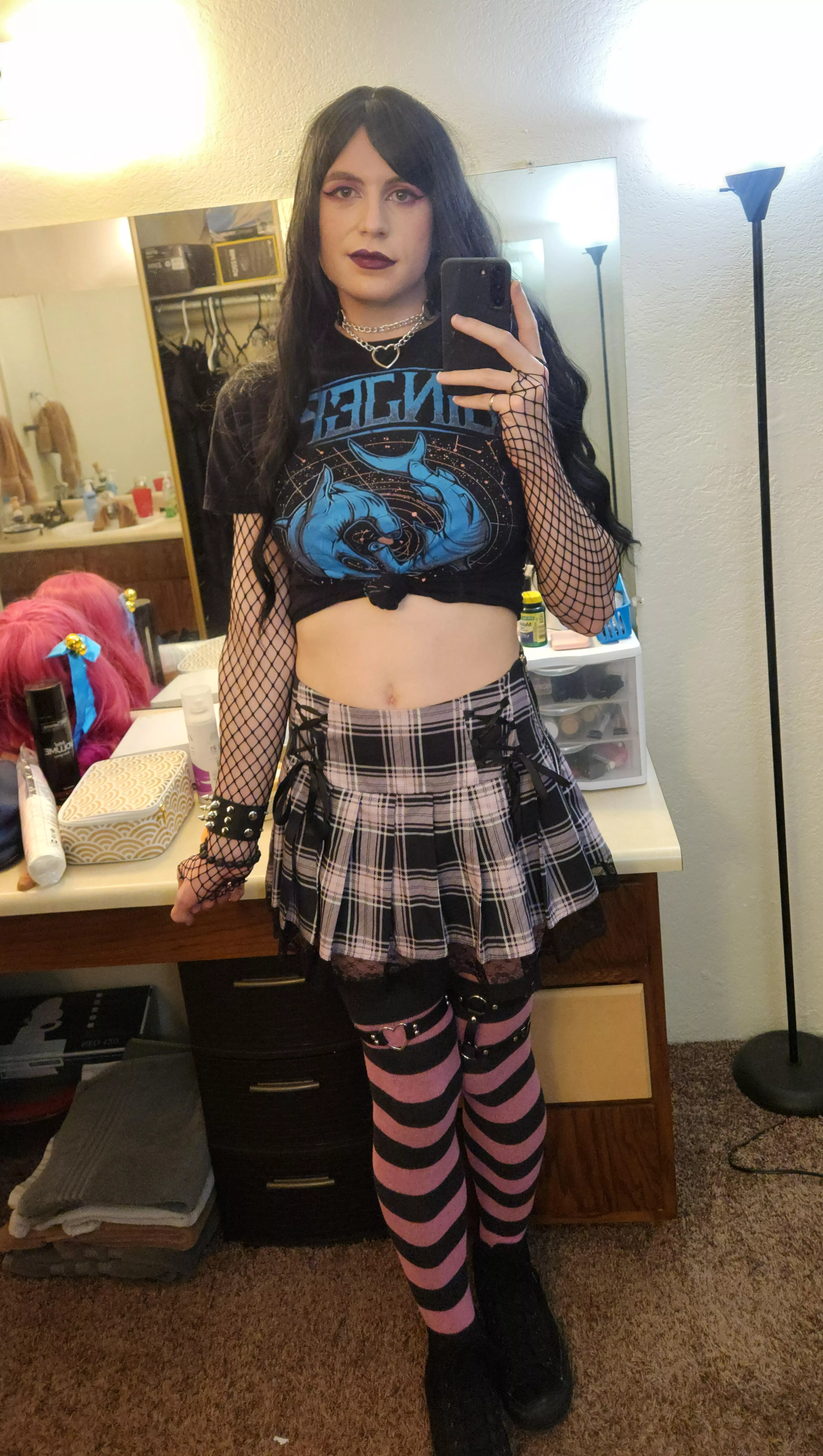 Thought this outfit was cute 😊🖤 posted by Freja_Cosplay
