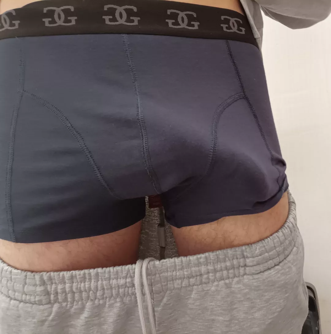 Wanna cum feel my out line ?? [25] posted by thewelder6666