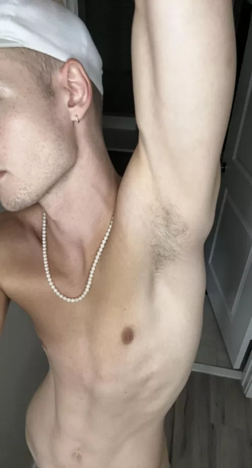 Wanna sniff?? by casparlee1963