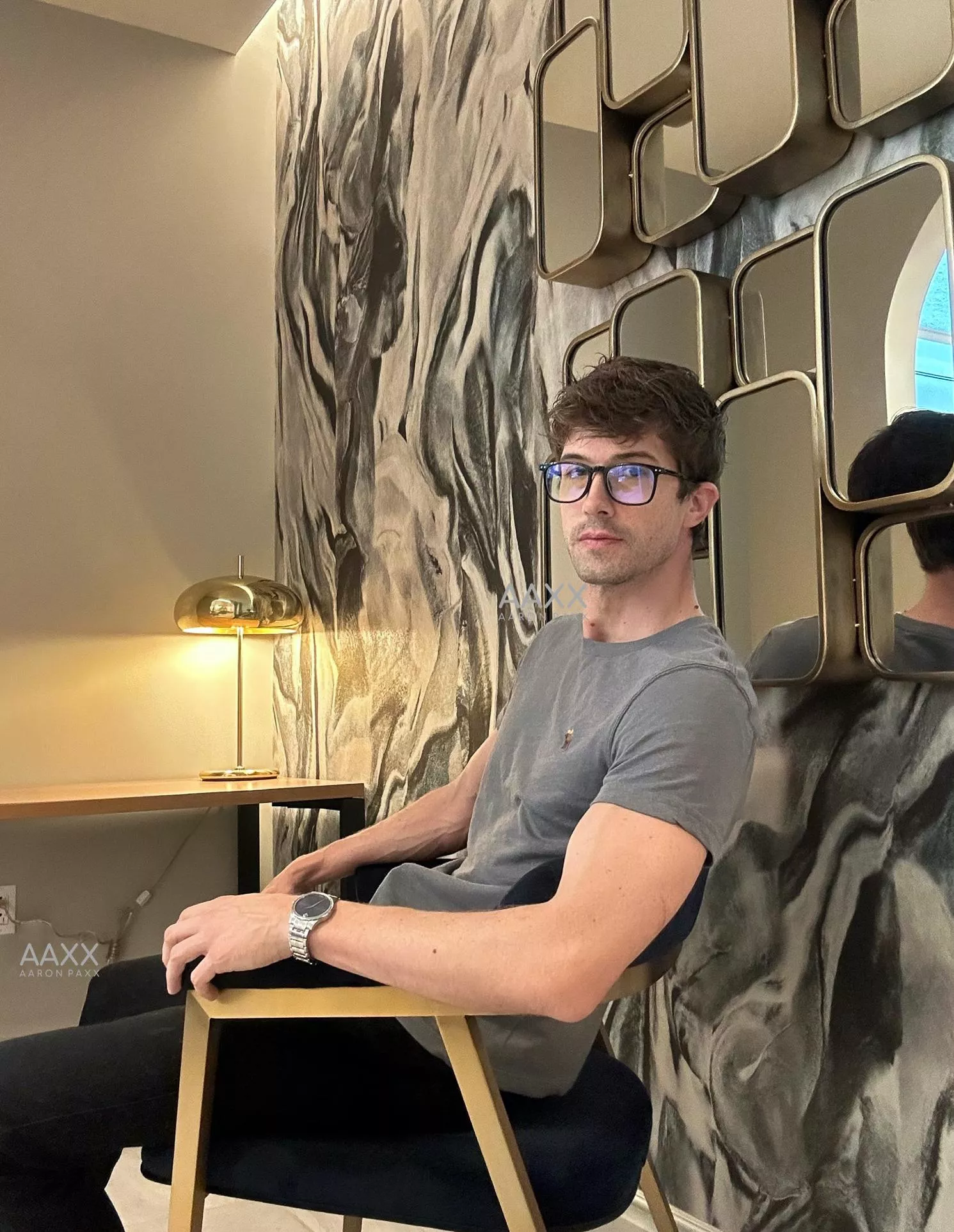 What got your attention first? posted by AaronPaxx