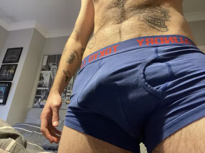 Who likes this bulge? 😉 by Opposite-End3027