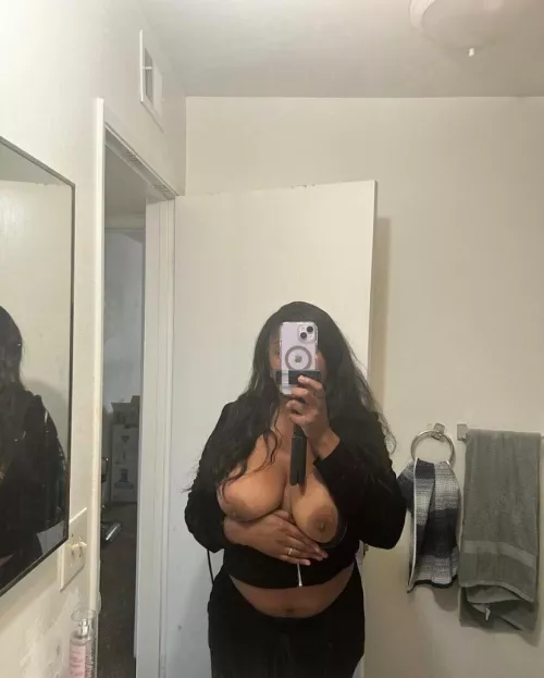 20F , my n….r boobs won’t fit in my shirt would you help me massa ? 😽 telegram/kik: yayasonasty by YaYaTheSub