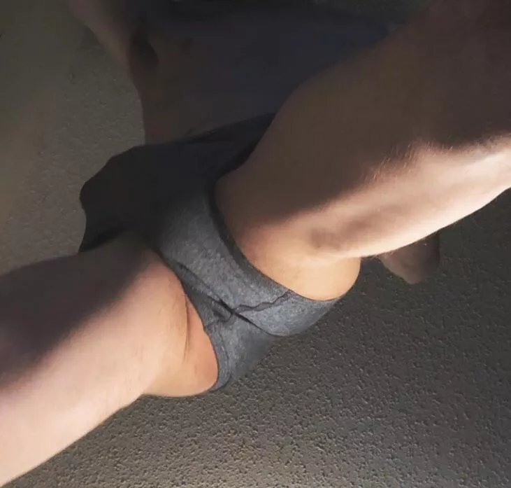 Bulging from below posted by sir_priv