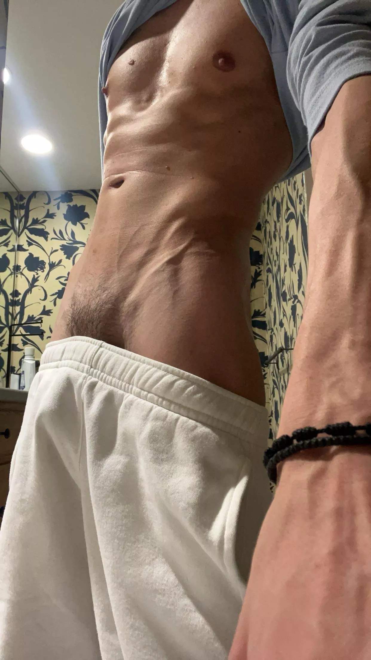 Can’t decide whether I wanna fuck or get fucked posted by throwawayforeasons10