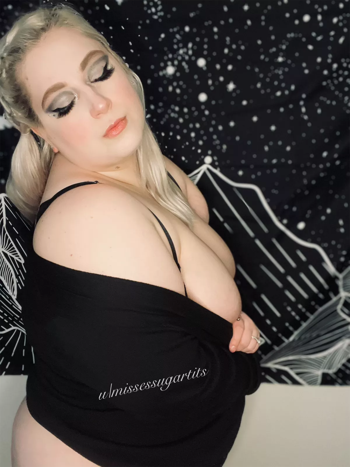 Cute face and chubby waist ☺️ posted by MissesSugarTITS