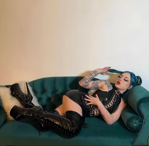 Dreamy 💭 by notvicii