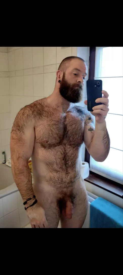 Freshly out of bath 🐻💦 posted by Jopsa0491