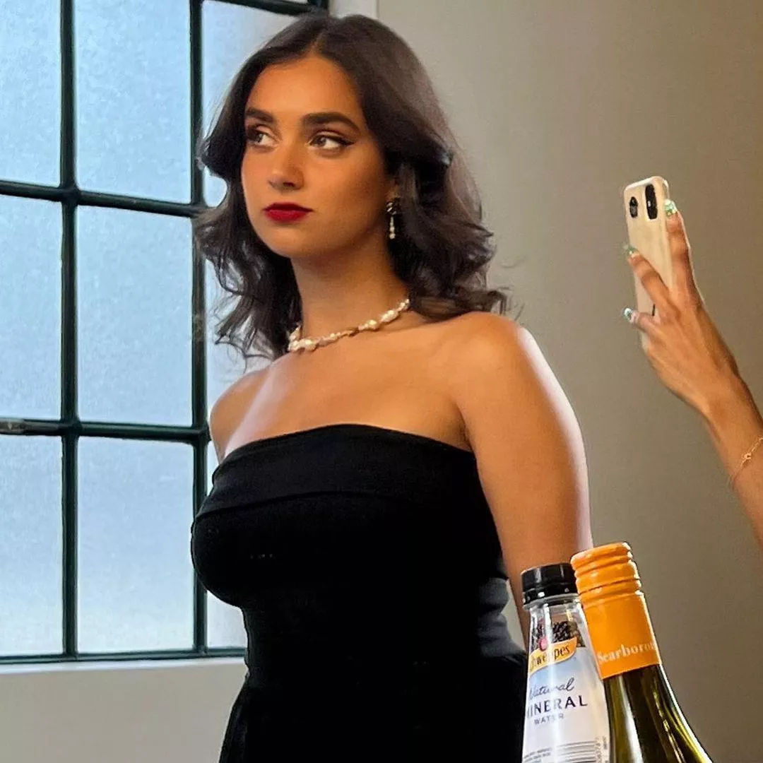 Geraldine Viswanathan posted by wakkaffx2