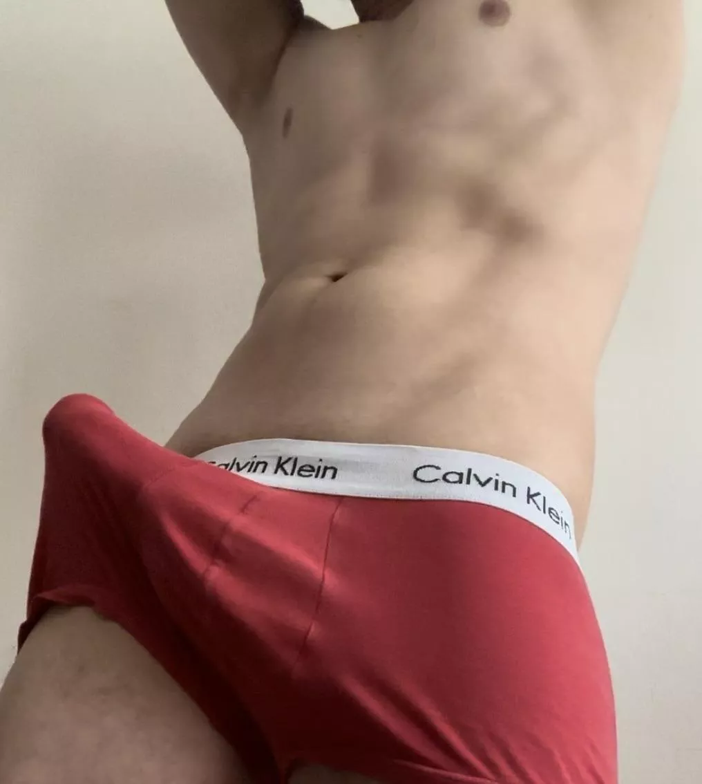 Hey! What do you think of my bulge? ;) posted by good_night4