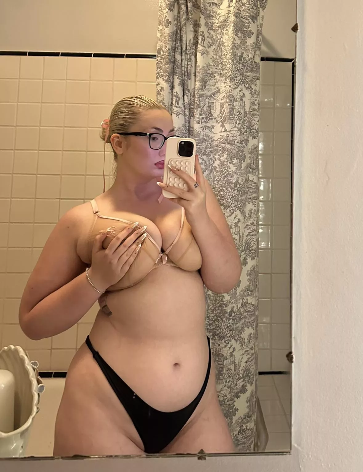 hi bbys posted by rubythestallion