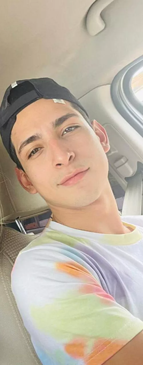 Hi 😁👋🏻 by Mikey_Inf