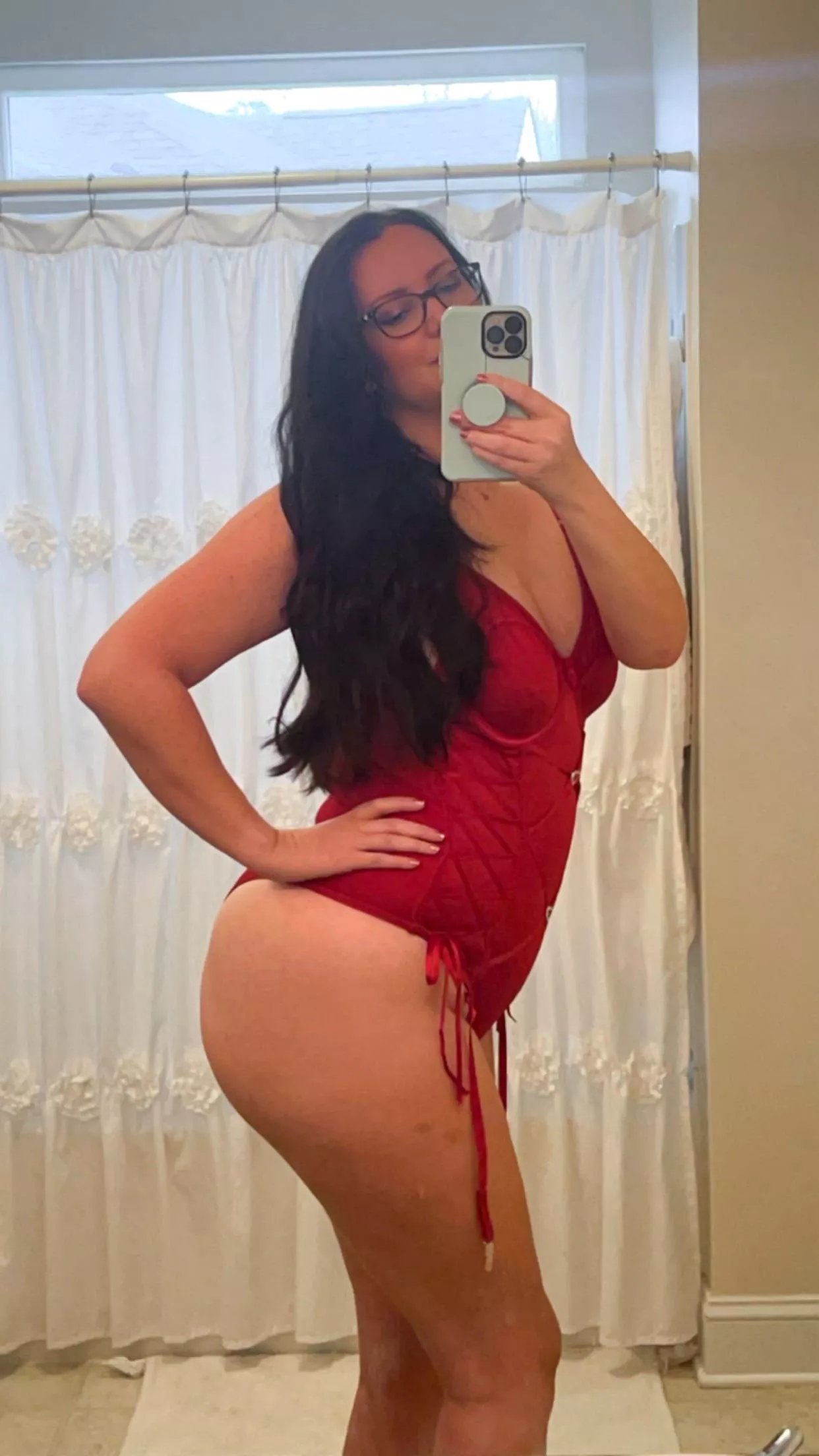 Hope you like an ample butt posted by Swift_jennis8