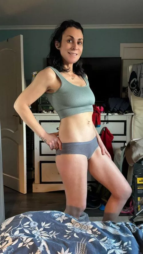 Hope you're all having a good Wednesday (f) 46 by dream_mom