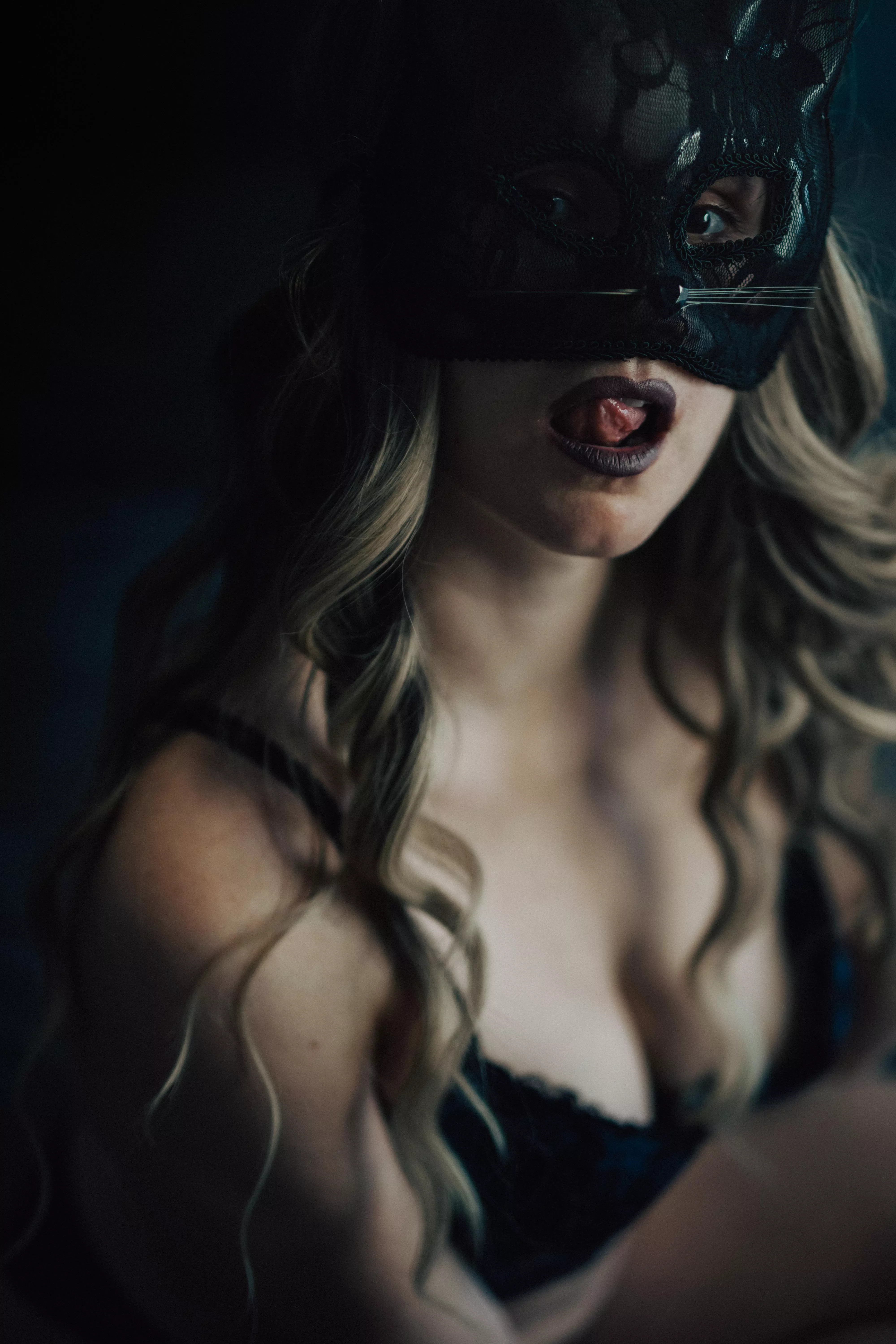 I am temptation incarnate posted by IvyUntamed