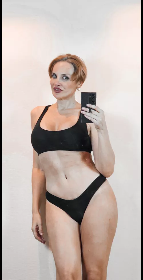 I think I have no selfie control.. by JulianaBerg