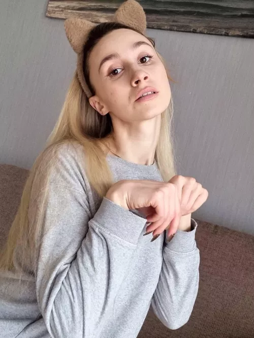 I'm up for adoption by Dry-Shirt9654