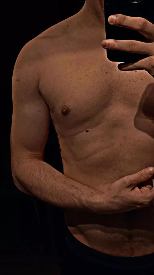 It's not veiny like im used to.. but you can clearly see the potential right? 😌 by TheRestISHistoryy