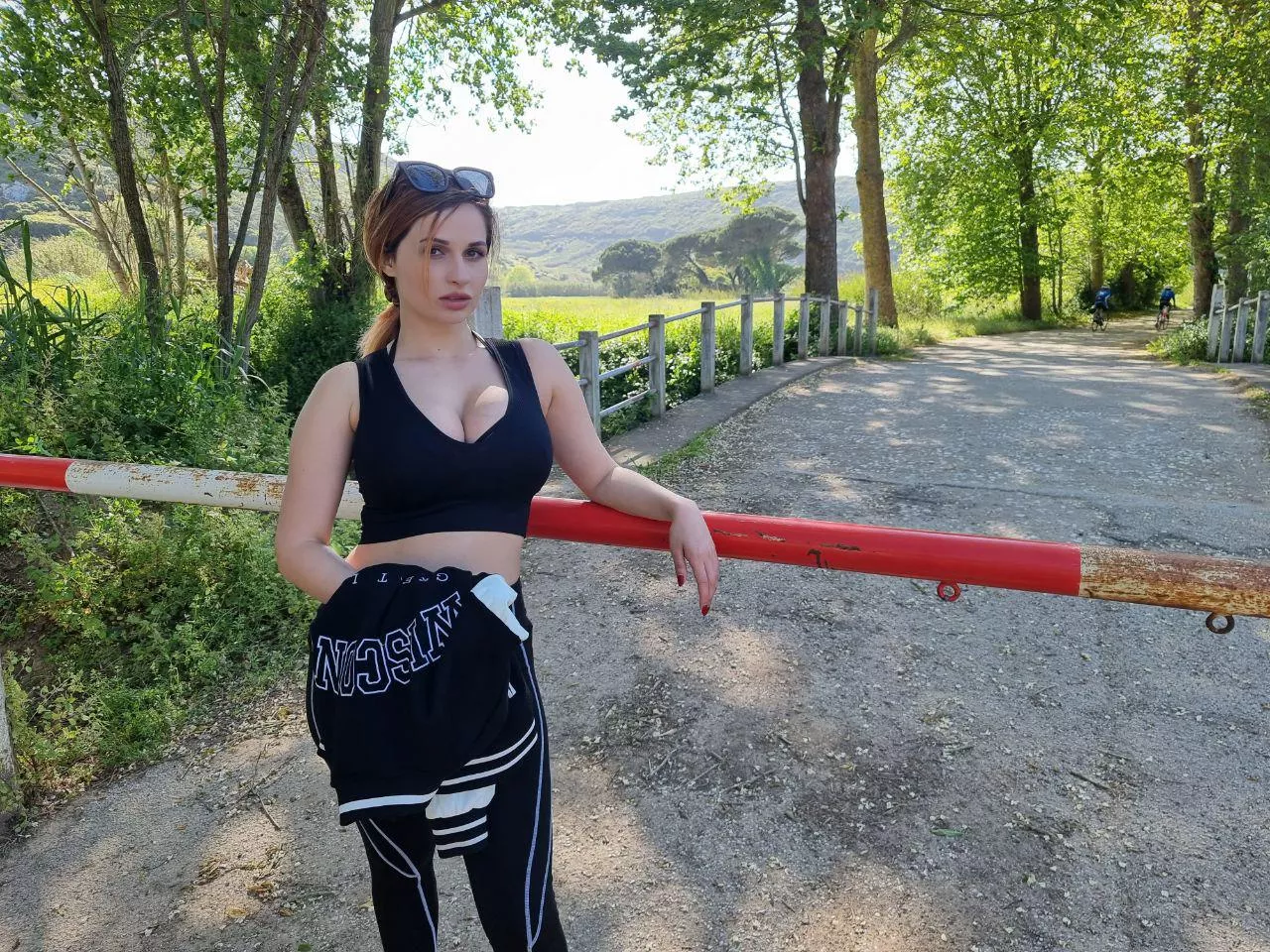 IUTR posted by PetiteKelliLove