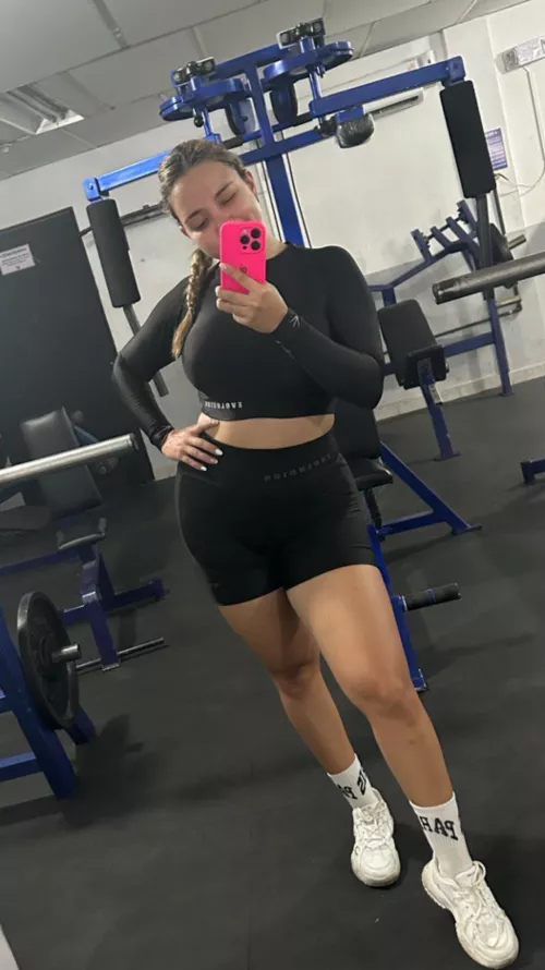 Leg's day by hornynursee