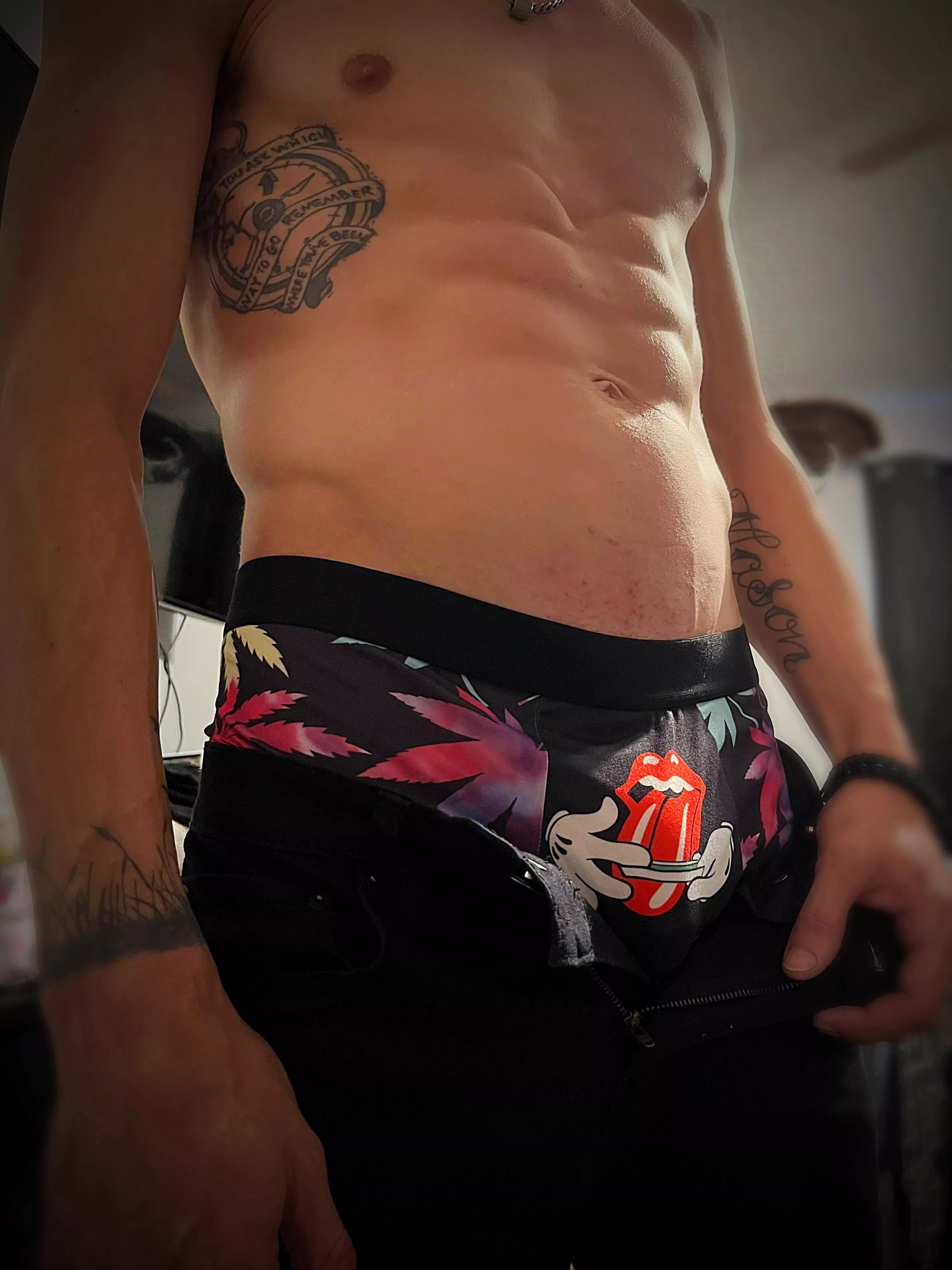 Lets roll up😏💨 posted by AJ_4200