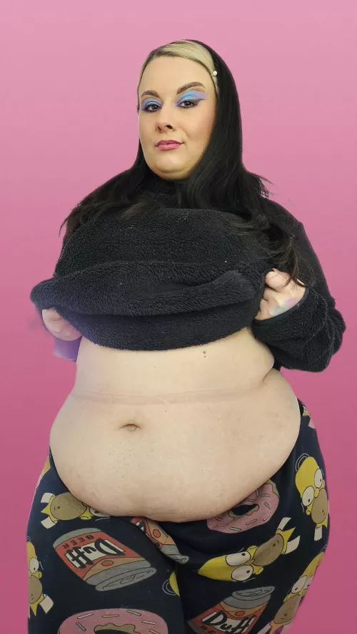 Love how much my belly is starting to hang by Princesspiggythe1st