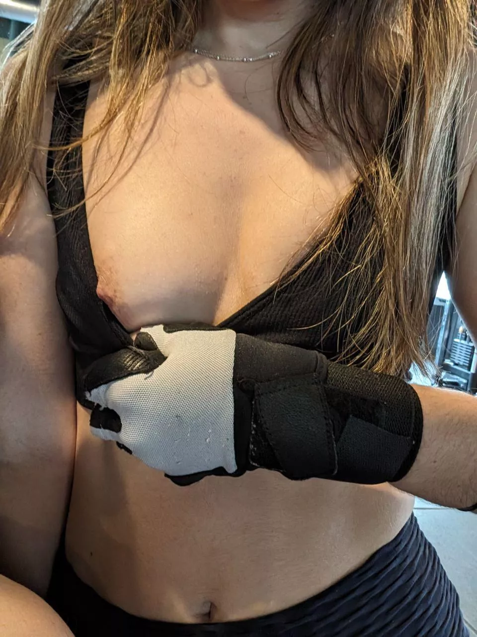 Me being very discreet at the gym [F] posted by sam_my_friend