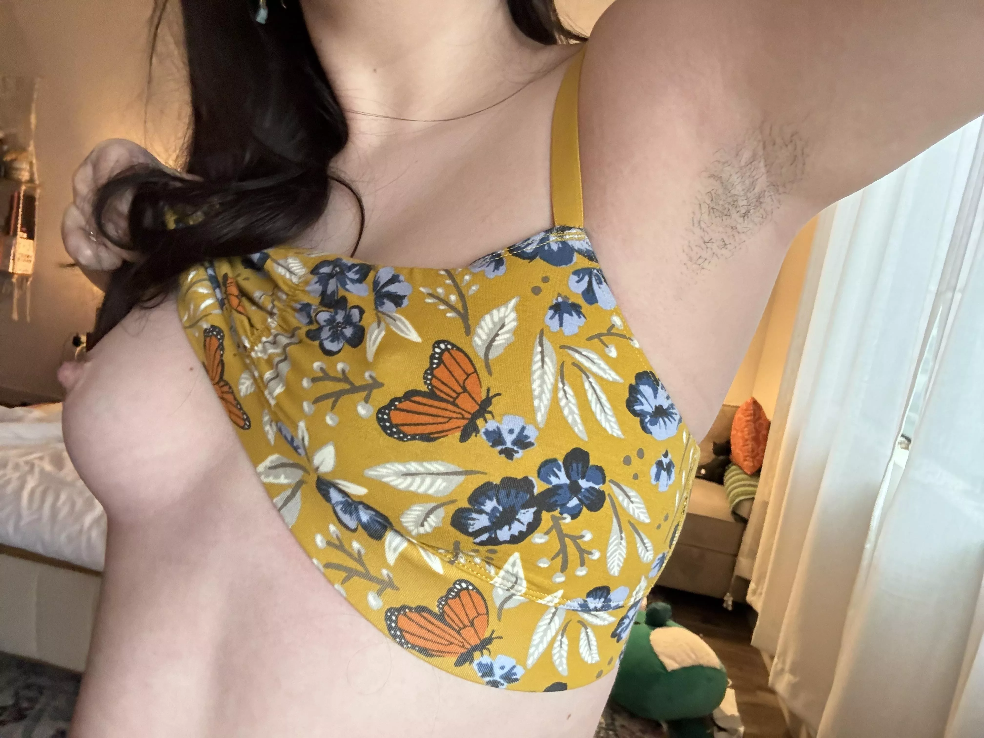 My ex said my body hair was gross, but I know it’ll be appreciated over here 🫶🏼 posted by mayamanning