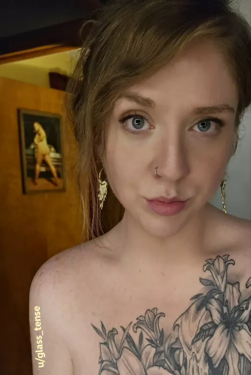 POV: I'm staying over 😘 (F) by Glass_Tense