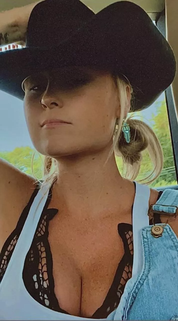 Sis posted by Latter_Pie948