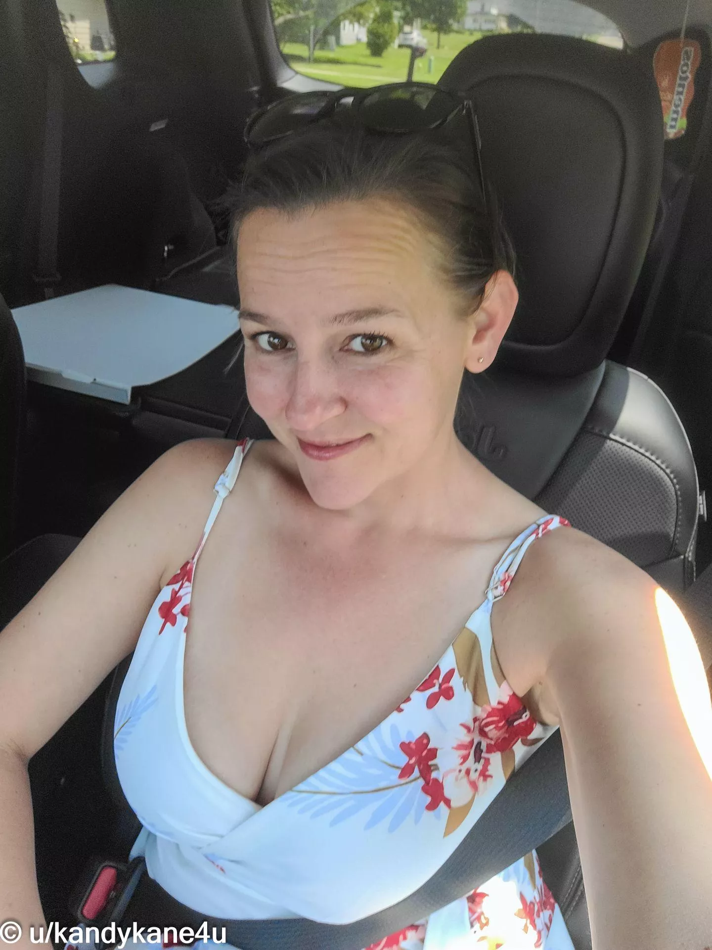 Smiles are so much prettier than duckfaces posted by kandykane4u